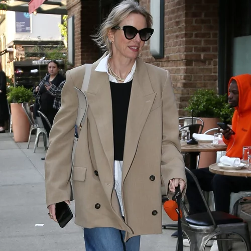 Τα μυστικά των stylish γυναικών άνω των 50 για κομψά χειμερινά looks