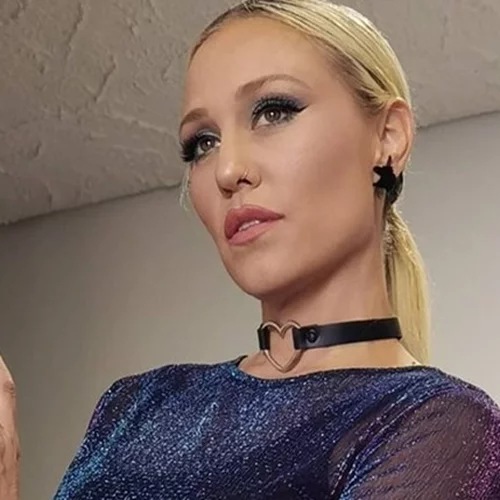 Η Πηνελόπη Αναστασοπούλου υιοθέτησε το πιο τολμηρό κούρεμα της καριέρας της