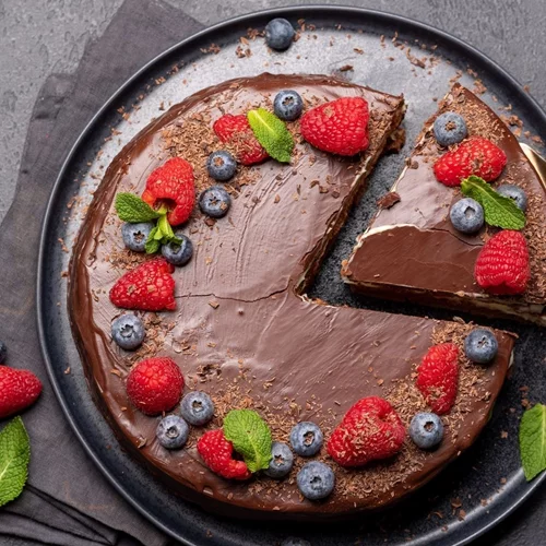 Καλοκαιρινή τούρτα εκλέρ- Το πιο θεϊκό γλυκό μόνο με 6 υλικά