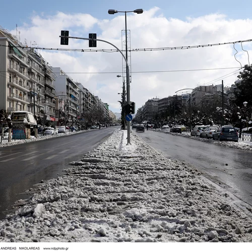 Κακοκαιρία | Πού έχουν κλείσει δρόμοι, πού χρειάζονται αλυσίδες