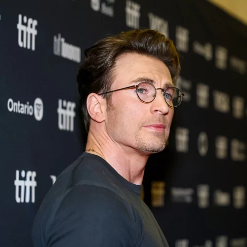 Ο Chris Evans έγινε πατέρας | Το όνομα της κόρης του με την Alba Baptista