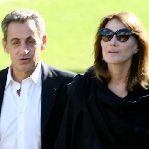 Carla Bruni - Nicolas Sarkozy | Σπάνια δημόσια εμφάνιση στο Φεστιβάλ Βενετίας