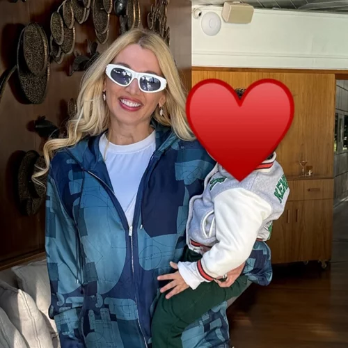 Νοικοκύρης από κούνια | Η Κωνσταντίνα Σπυροπούλου δείχνει τη συνήθεια που έχει ο γιος της