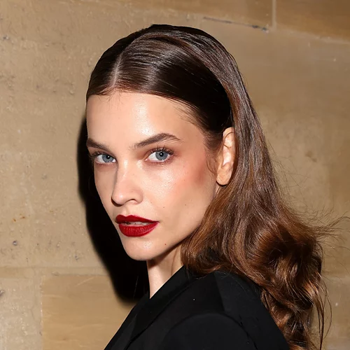 Hot burgundy | 5 προϊόντα για να ενσωματώσεις το πιο κομψό χρώμα του φθινοπώρου στο μακιγιάζ σου