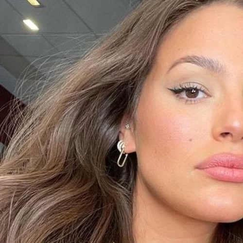 "Καθώς η θερμοκρασία ανεβαίνει, ξέρω ότι πολλοί άνθρωποι δυσκολεύονται να δείξουν το σώμα τους"