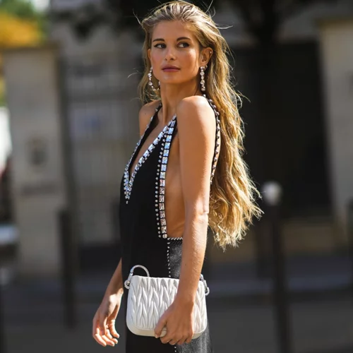 Neo-Goth Moment | Το sleek, glossy look που δεν ήξερες ότι χρειάζεσαι