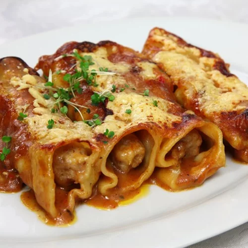 Συνταγή για κανελόνια με λουκάνικα και πράσα