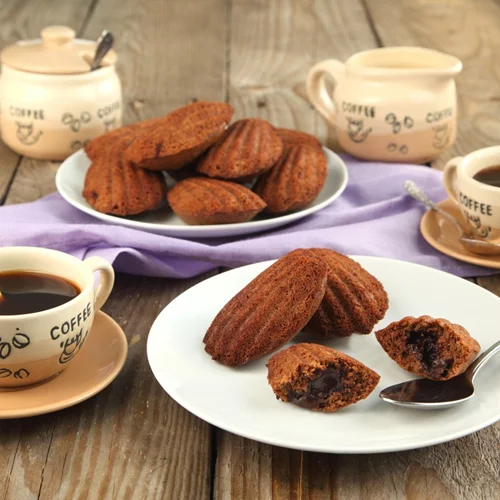 Η πιο λαχταριστή συνταγή για μπισκότα Μαντλέν (αφράτα γαλλικά μπισκότα)