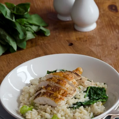 Κοτόπουλο με πράσο | Νόστιμο και αρωματικό, ιδανικό για το μεσημεριανό τραπέζι