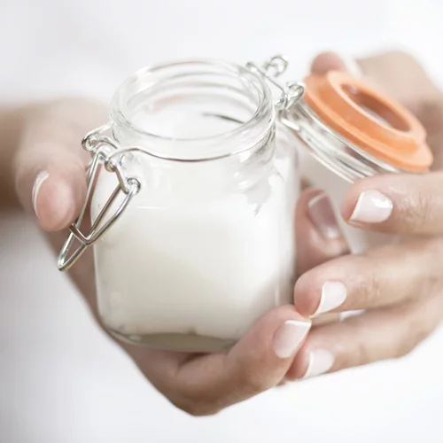 Σπιτική μάσκα ομορφιάς με μέλι, με αυγό, με αμυγδαλέλαιο | 3 συνταγές για το cocooning του Σαββατοκύριακου