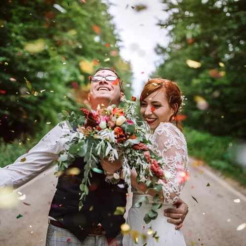 Ποιον μήνα να παντρευτώ; Τι ζώδιο είναι ο γάμος σου και τι σημαίνει αυτό;