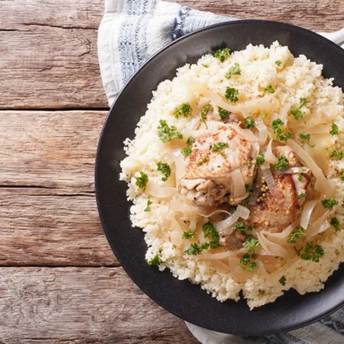 Κοτόπουλο με κους κους | Μία εύκολη συνταγή με άρωμα Ανατολής