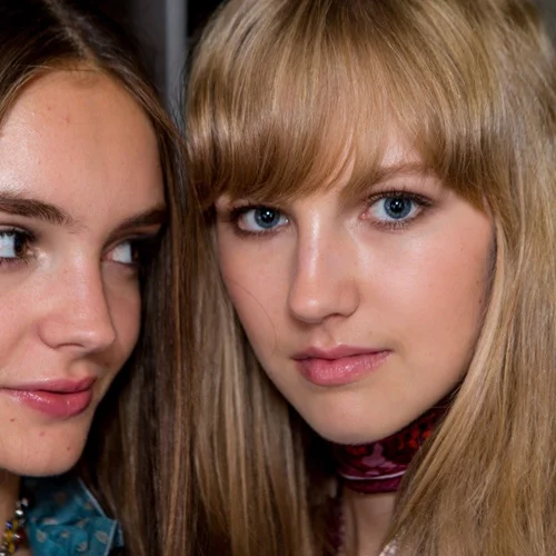 5 tricks ομορφιάς που θα σε μεταμορφώσουν στο λεπτό (και μαλλιά &amp; μακιγιάζ)!