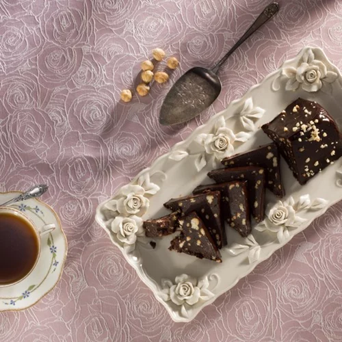 Κορμός πραλίνας με μπισκότα βουτύρου από τον Λευτέρη Λαζάρου