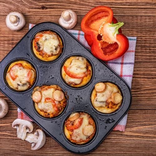 Συνταγή για αλμυρά cupcakes - pizza με pepperoni