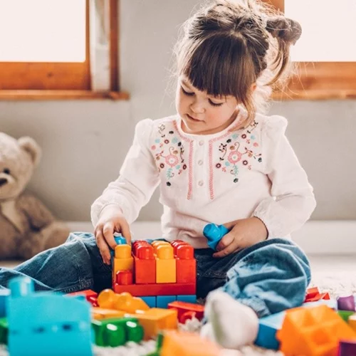 Φέτος, η δωδώνη στηρίζει το Make-A-Wish (Κάνε-Μια-Ευχή Ελλάδος)