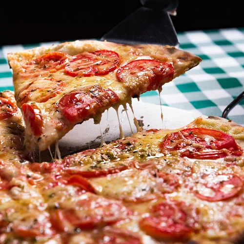 Βασικές συνταγές για ζύμη πίτσας και τάρτας, φύλλο πίτας και μπεσαμέλ από τον Νικόλαο Τσελεμεντέ