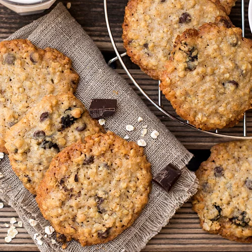 Φτιάξε cookies βρώμης με τη συνταγή της Σάντυ Κουτσοσταμάτη