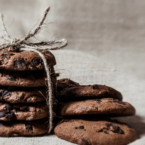 Μπισκότα με ταχίνι και κακάο μόνο με 4 υλικά, χωρίς ζάχαρη, χωρίς αλεύρι