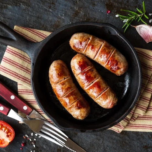 Λουκάνικο στη λαδόκολλα, κοτόπουλο σουβλάκι, πανσέτα, ψαρονέφρι γεμιστό | 4 λαχταριστές συνταγές για την Τσικνοπέμπτη