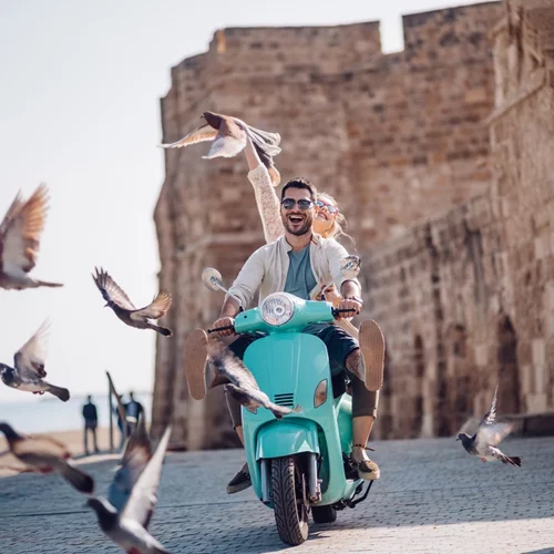 Ζώδια και έρωτας | Τι ψάχνουν άντρες και γυναίκες στο άλλο φύλο;