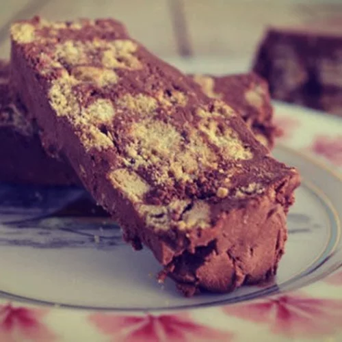 Κορμός σοκολάτας με 4 μόνο υλικά | Μια super γρήγορη και δροσερή συνταγή