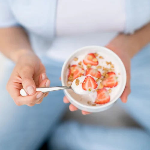 5 τροφές που μας βοηθούν να κοιμόμαστε καλά