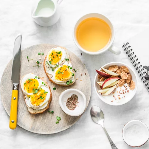 Τι να φάω για πρωινό για να χάσω κιλά; 3 τροφές που είναι καλό να περιέχει το πρωινό γεύμα