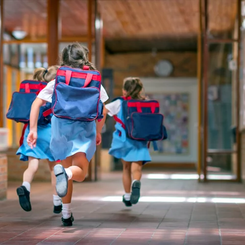 Ανάλυσέ το | «Πώς να εντοπίσω και να σταματήσω το σχολικό εκφοβισμό στο παιδί μου;»