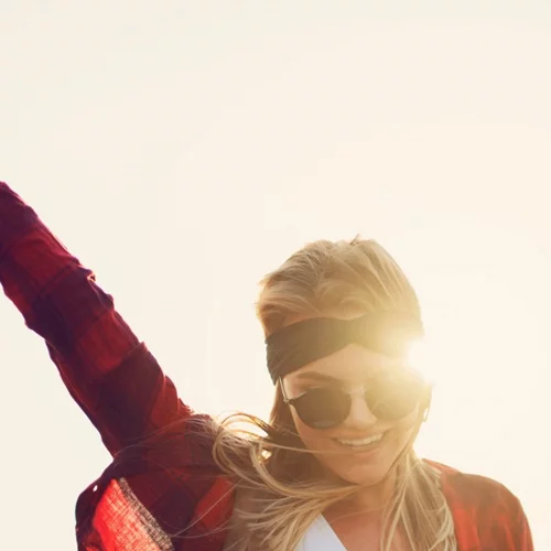 5 πράγματα που προτιμούν οι άντρες στο look των γυναικών | Τα μαλλιά, το μακιγιάζ, τα νύχια, το άρωμα