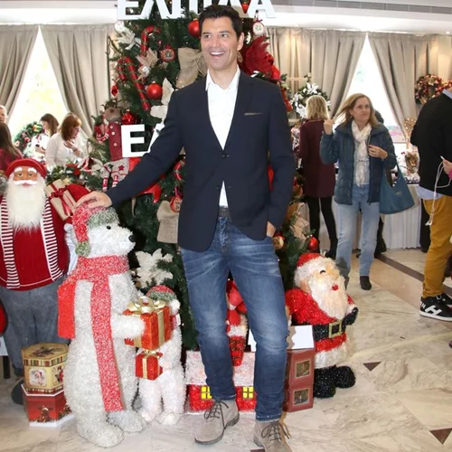 Σάκης Ρουβάς: Συνελήφθη ο άγνωστος που απειλούσε την ζωή και την οικογένειά του