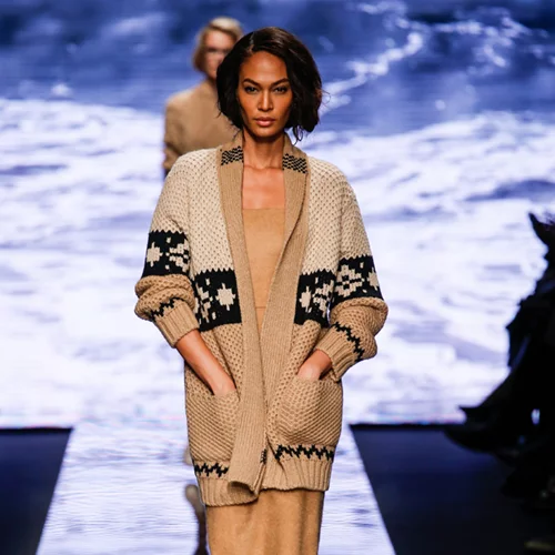 Καθημερινό ντύσιμο: 10 συνδυασμοί από την πασαρέλα με κομμάτια που ήδη έχεις