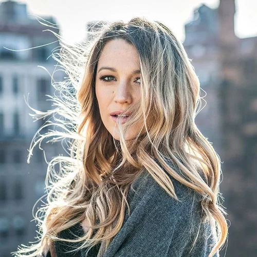 Blake Lively: Ο εμψυχωτικός της λόγος στα People's Choice Awards