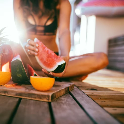 Διατροφή για επίπεδη κοιλιά | 4 πρωινές κινήσεις - ματ για φλατ στομάχι