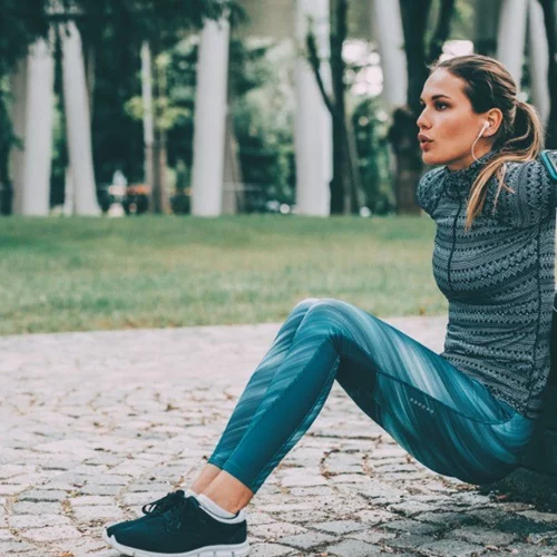 «Πώς θα διατηρήσω τα κιλά που έχασα;» | Οι 9 συνήθειες που συστήνουν οι διαιτολόγοι για να χάσεις ή να μην πάρεις βάρος