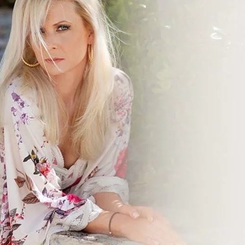 Δείτε την Κατερίνα Γκαγκάκη χωρίς μακιγιάζ και φίλτρα