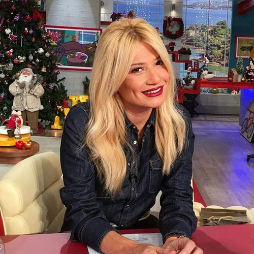 Φαίη Σκορδά: Ταξίδεψε στη Θεσσαλονίκη (Φωτογραφίες)