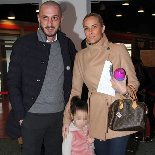 Οι celebrities με τα παιδιά τους στην παράσταση «Ο Ιάσονας και το Χρυσόμαλλο Δέρας»