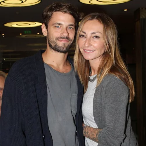 Ρούλα Ρέβη: Η συγκινητική φωτογραφία με την κόρη της για την επίθεση στη Γαλλία