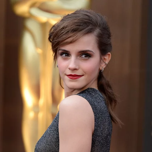 Η Emma Watson κουρεύτηκε ξανά - Και ναι, της πάει πολύ