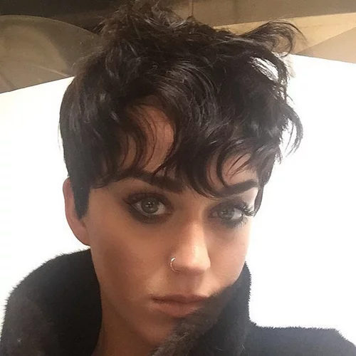 Katy Perry: Δείχνει τα... οπίσθια της στο Instagram