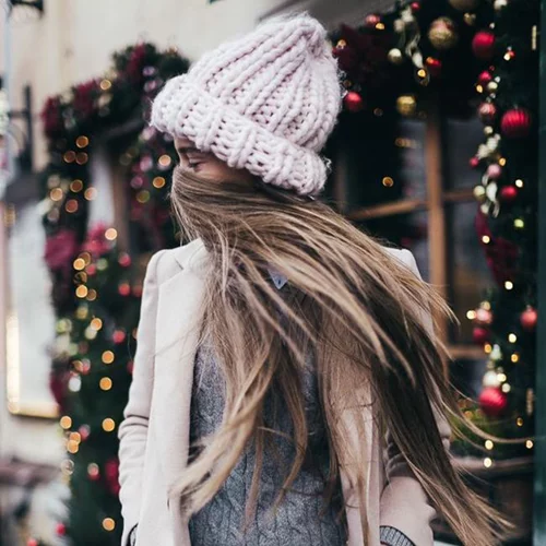 Πλεκτός σκούφος: 6 τρόποι για να τον φορέσεις