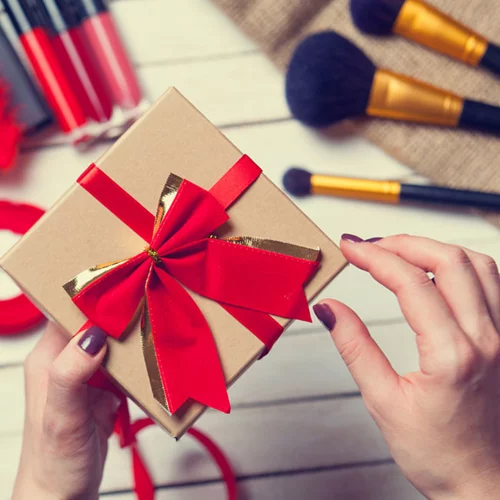 Xmas Gift Guide: Τα καλύτερα beauty δώρα για σένα και τις φίλες σου!
