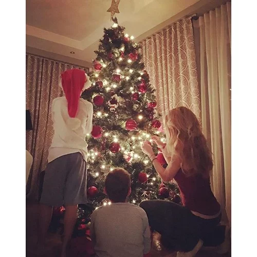 Τα χριστουγεννιάτικα δέντρα που στόλισαν οι Έλληνες celebrities