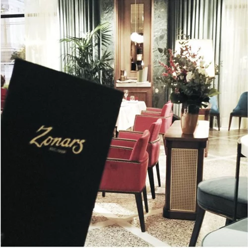 Το Zonar's ανοίγει τις πόρτες του και γίνεται αμέσως viral