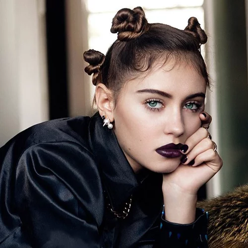 Είναι η κόρη του Jude Law το νέο it girl;