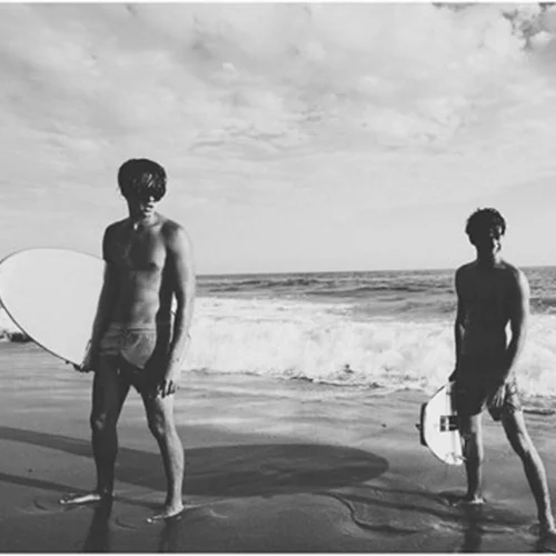 Οι γιοι της Pamela Anderson μεγάλωσαν και είναι hot