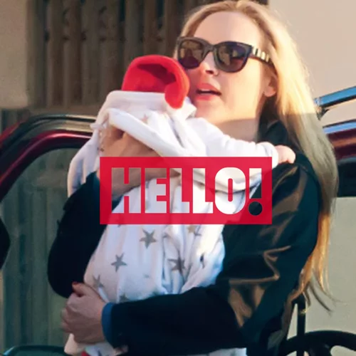 Φαίη Ξυλά:  Βόλτα με τον πέντε μηνών γιο της