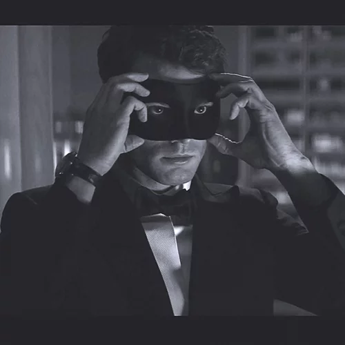 Ποια σταρ θα υποδυθεί την ερωμένη του Christian Grey στο sequel του Fifty Shades;