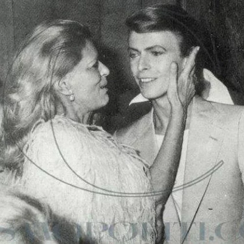 David Bowie - Μελίνα Μερκούρη : Μία σπάνια φωτογραφία τους από τις Κάννες